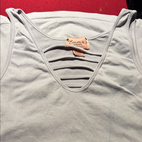 Tank Top XL - Picture 4 of 4